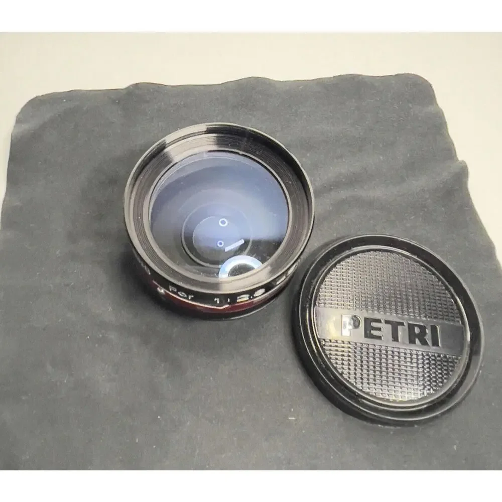 Petri AUX Wide-Angle Lens for 1:28 45mm 7s, with cap
